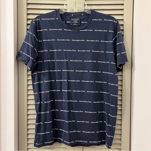 Abercrombie & Fitch Men’s T Shirt - Picture 1 of 2